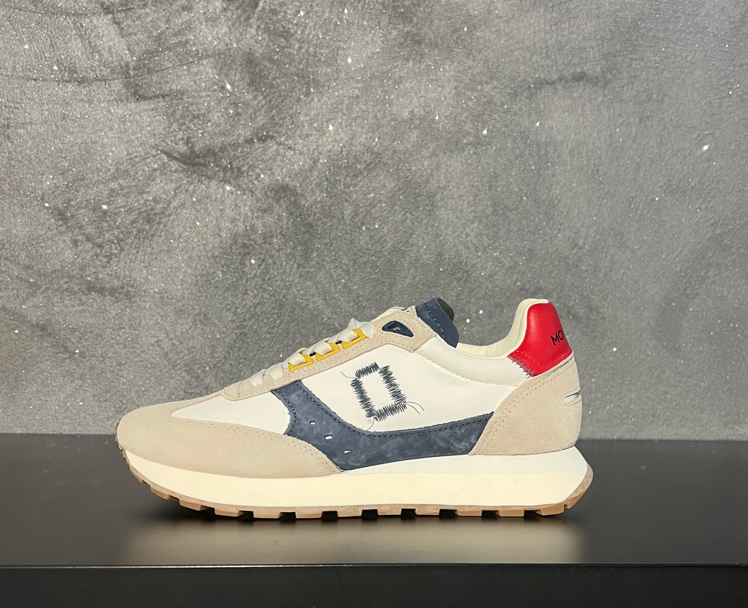 𝐌𝐨𝐧𝐨𝐰𝐚𝐲