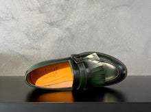 Carica l'immagine nel visualizzatore di Gallery, 𝑊𝑜𝑊 𝑚𝑎𝑑𝑒 𝑖𝑛 𝑖𝑡𝑎𝑙𝑦
