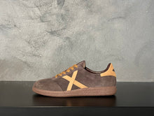 Carica l&#39;immagine nel visualizzatore di Gallery, 𝐌𝐮𝐧𝐢𝐜𝐡
