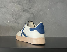 Carica l'immagine nel visualizzatore di Gallery, 𝐌𝐮𝐧𝐢𝐜𝐡
