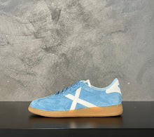 Carica l'immagine nel visualizzatore di Gallery, 𝑀𝑢𝑛𝑖𝑐ℎ
