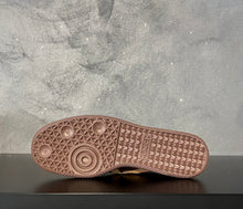 Carica l&#39;immagine nel visualizzatore di Gallery, 𝐌𝐮𝐧𝐢𝐜𝐡
