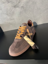 Carica l&#39;immagine nel visualizzatore di Gallery, 𝐌𝐮𝐧𝐢𝐜𝐡
